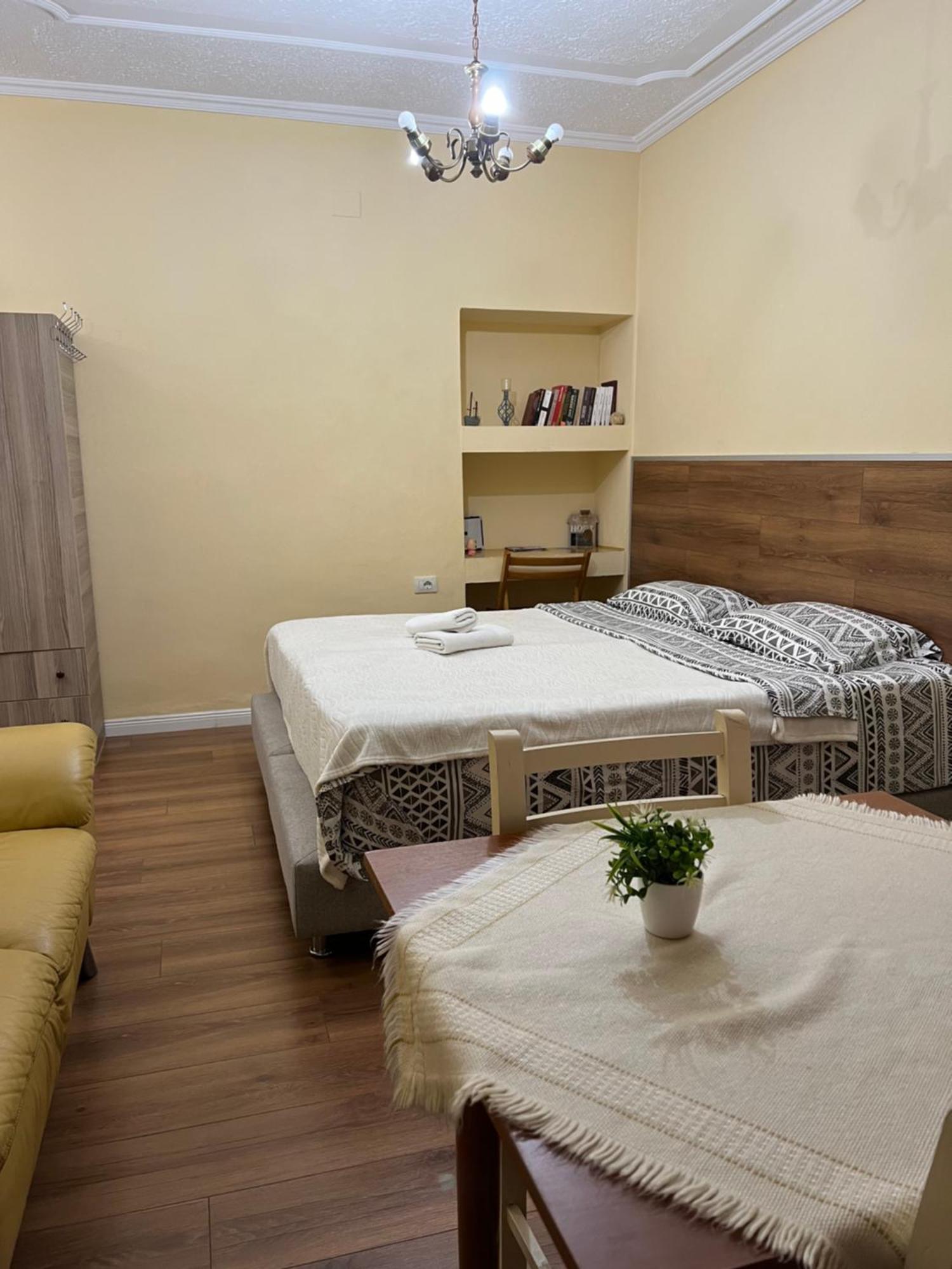 Alle'S M Shyri Studio Apartment Τίρανα Εξωτερικό φωτογραφία
